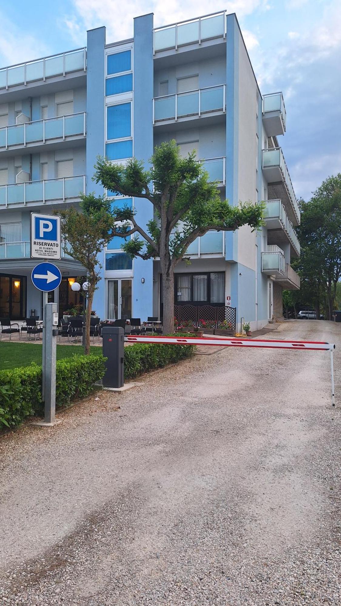 Hotel Massimo Cervia Kültér fotó